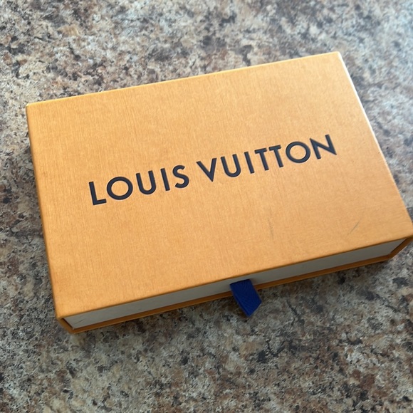 Louis Vuitton Patches Zippy Wallet - Picture 3 of 3